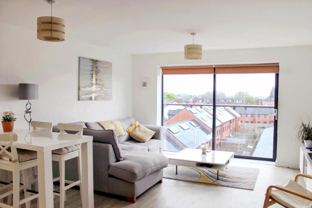 Manchester Escape - Private Room & Bathroom Near Etihad And Coop Arena - Free Secure Parking エクステリア 写真