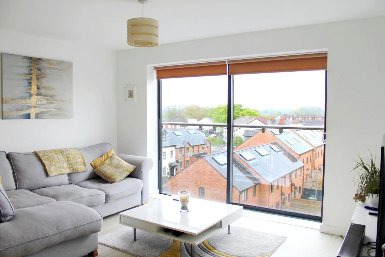 Manchester Escape - Private Room & Bathroom Near Etihad And Coop Arena - Free Secure Parking エクステリア 写真